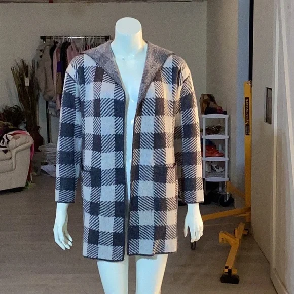 Guilty Sweater - Picture 1 of 3